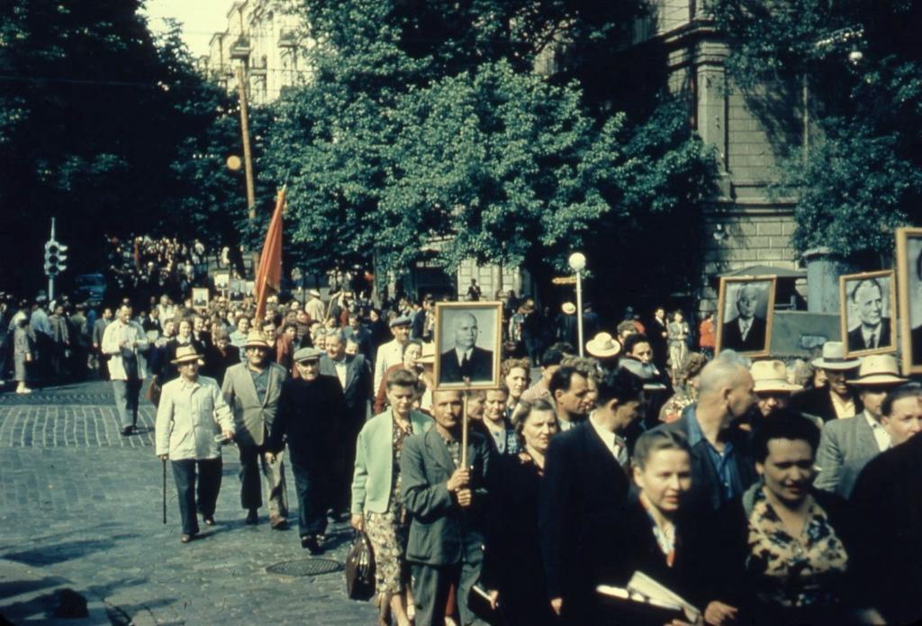 Киев и киевляне на фото Томаса Тейлора 1950-1970-х годов