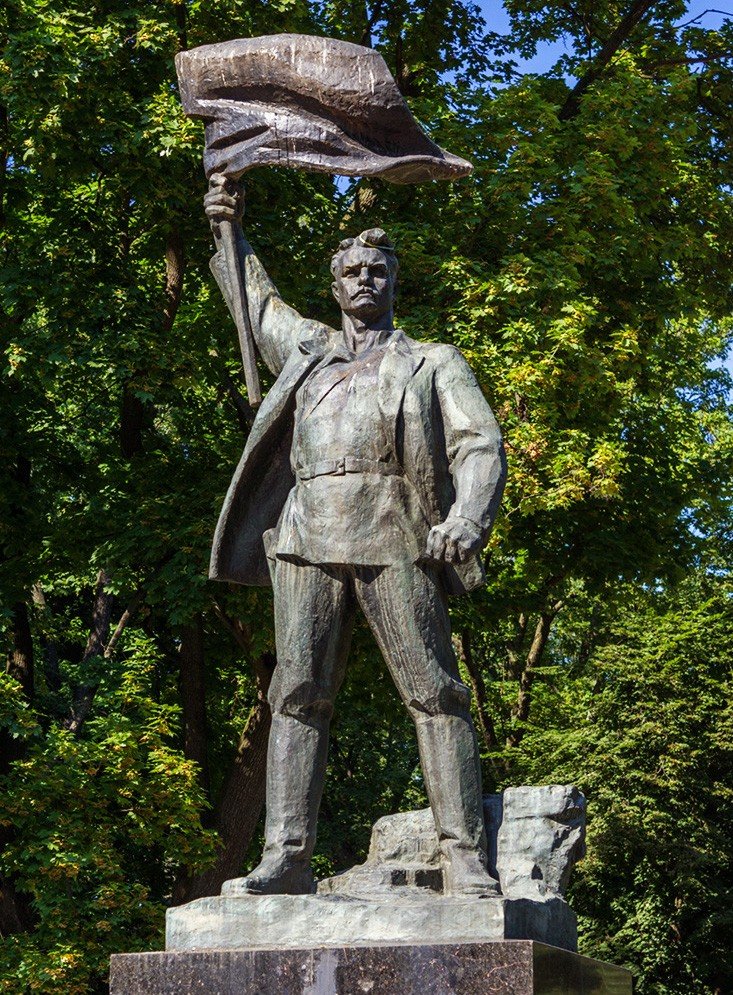 Памятник участникам январского восстания 1918 года