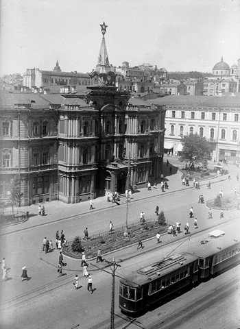 История главной улицы Киева в архивных документах