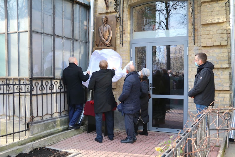 У Києві на честь Бориса Патона відкрили пам’ятник та дві меморіальні дошки