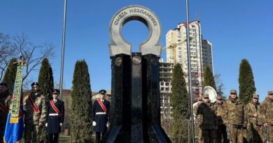 Меморіальний знак «Омега Незламних»